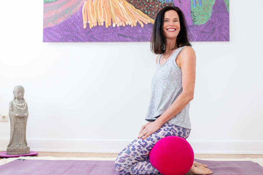 Hilke Laue praktiziert Yoga in Hamburg